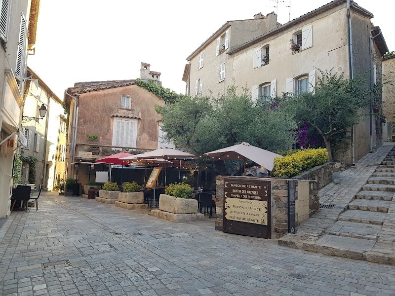 Café Le Clem’s Restaurant à Grimaud, France
