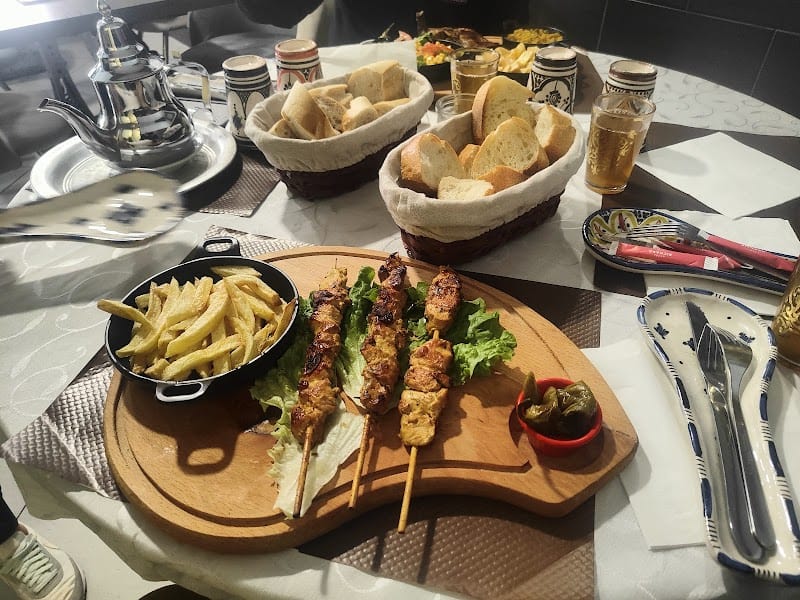 Cafe Restaurant La Belle Vue à Gennevilliers, France