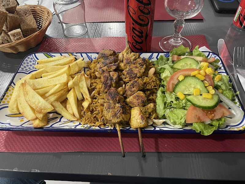 Cafe Restaurant La Belle Vue à Gennevilliers, France