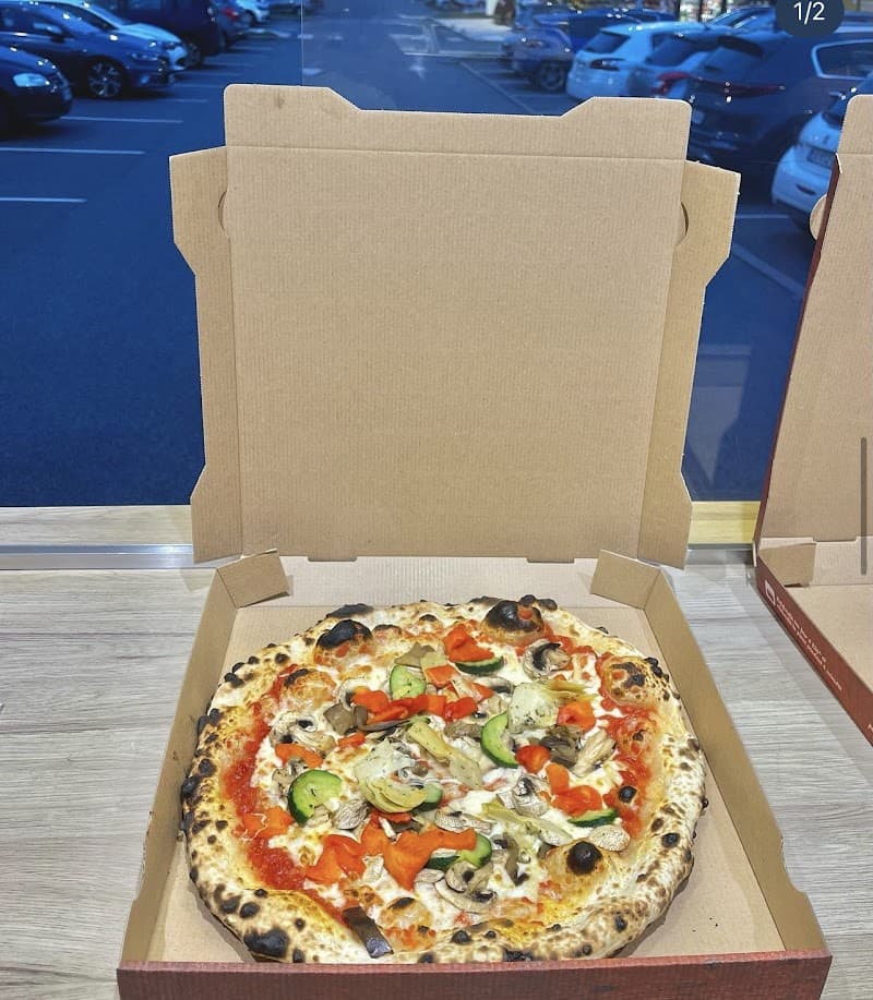 Restaurant Camion pizza au feu de bois- Casa Mia à Saint-Vrain, France