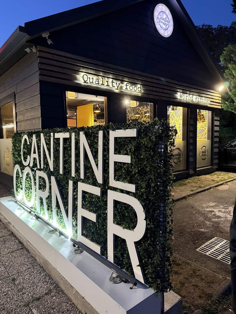 Restaurant Cantine Corner Eragny 95 à Éragny, France