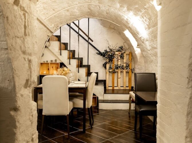 Restaurant Cellar à Paris, France