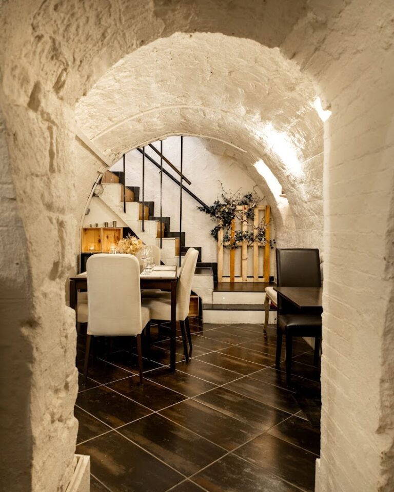 Restaurant Cellar à Paris, France