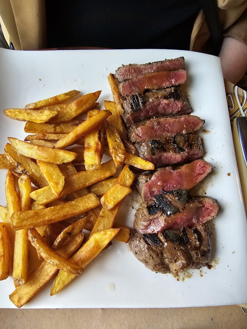 Restaurant Chez Camille à Magenta, France