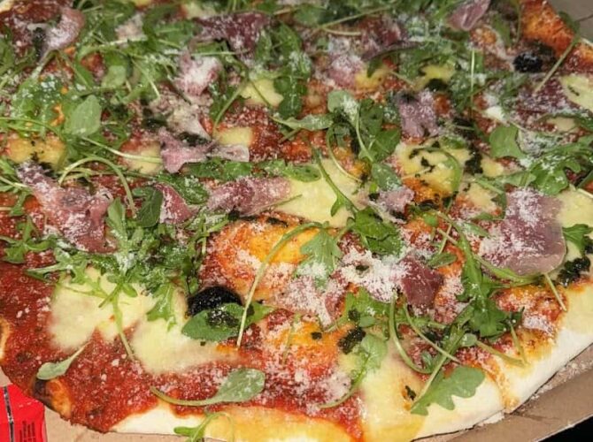 Restaurant Chez Fergo pizza à Gardanne, France