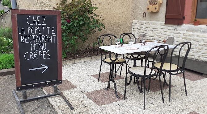 Restaurant Chez la Pépette à Montsec, France