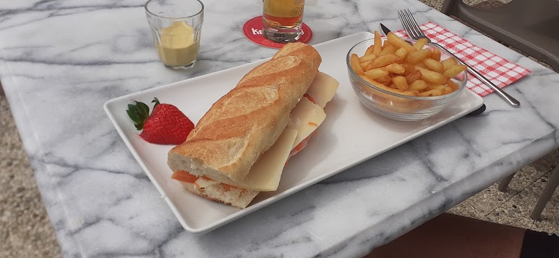 Restaurant Chez la Pépette à Montsec, France