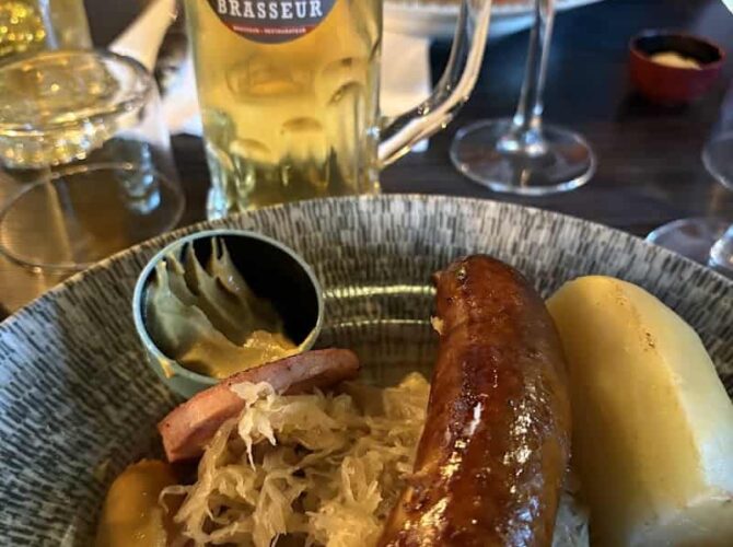 Chez le Brasseur Restaurant à Sainte-Eulalie, France