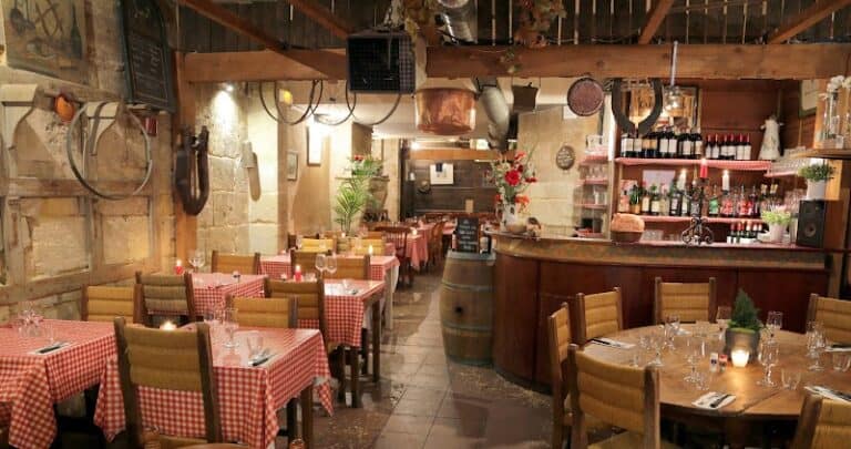 Restaurant Chez Les Ploucs à Bordeaux, France — photo 1