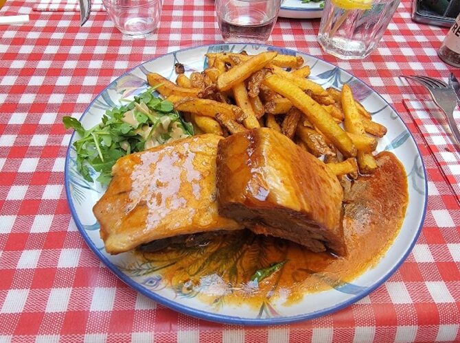 Restaurant Chez Les Ploucs à Bordeaux, France