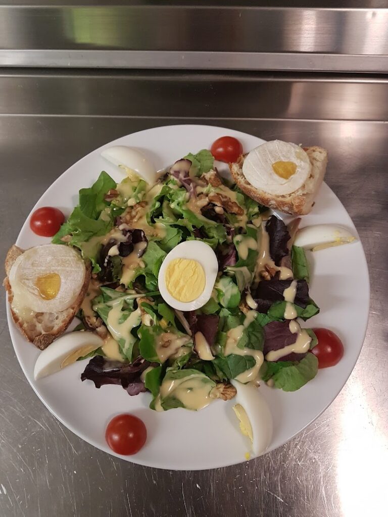 Restaurant Chez Nath & Joe à Saint-Privat-la-Montagne, France