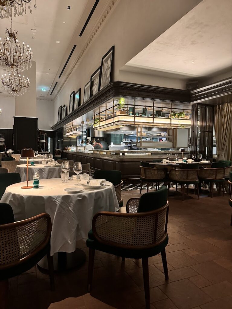 Restaurant Chic Nonna à Dubaï, Émirats arabes unis — photo 1