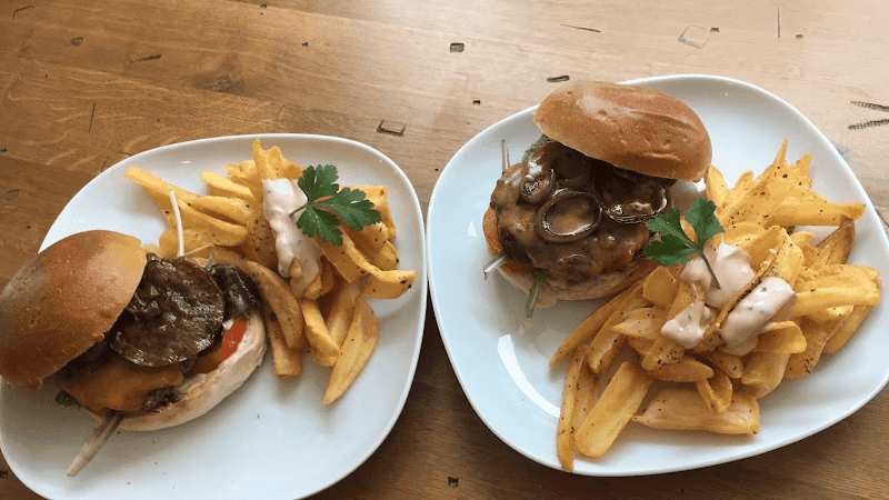 CHICKEN 4 SEASONS – Restaurant Portugais – Colombes à Colombes, France