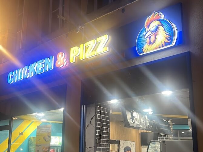 Restaurant Chicken&pizz à Metz, France