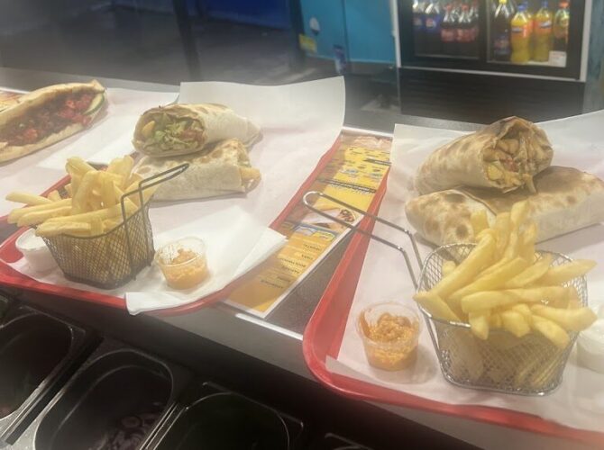 Restaurant Chicken&pizz à Metz, France