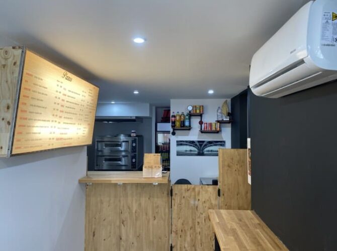 Restaurant cité pizza à Castelnaudary, France