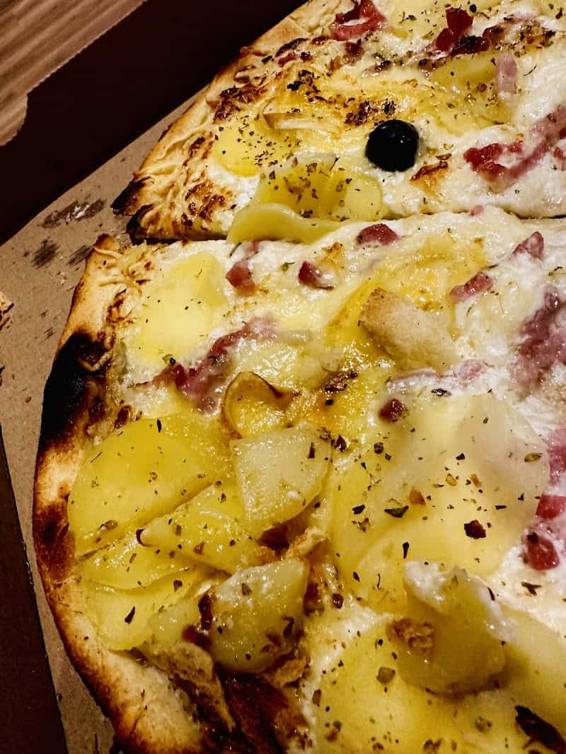 Restaurant cité pizza à Castelnaudary, France