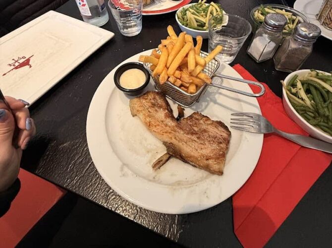 Restaurant Courtepaille à Gonesse, France