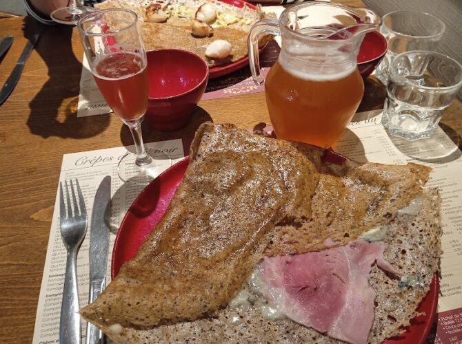 Restaurant Crêperie du Quartier à Quimper, France