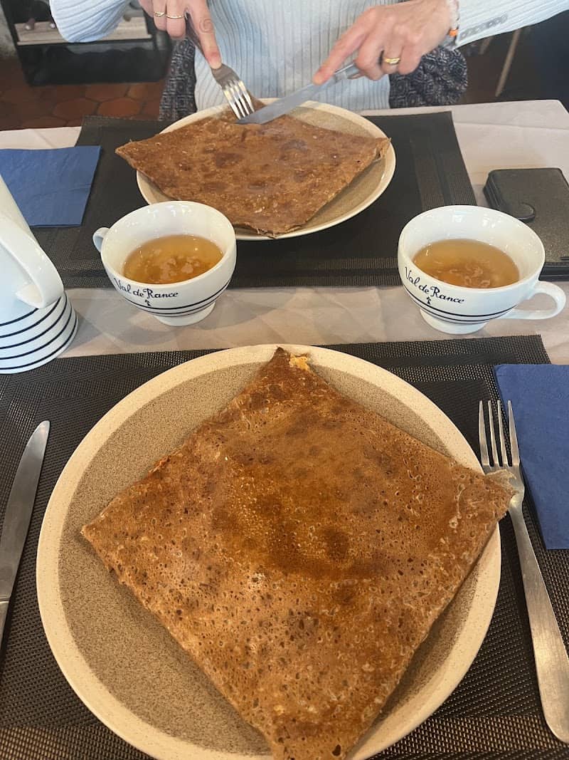 Restaurant Creperie Le Phare Breton à Ballancourt-sur-Essonne, France