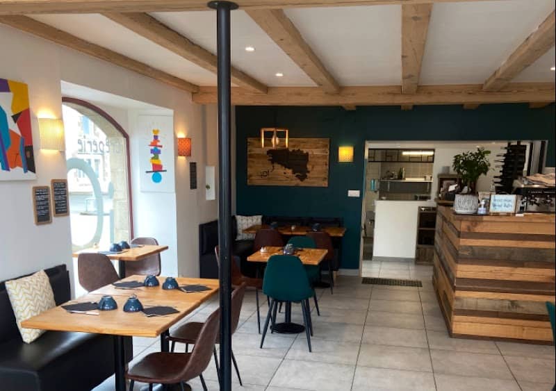 Restaurant Crêperie ¡ Oh Pourquoi Pas ! à Plomeur, France