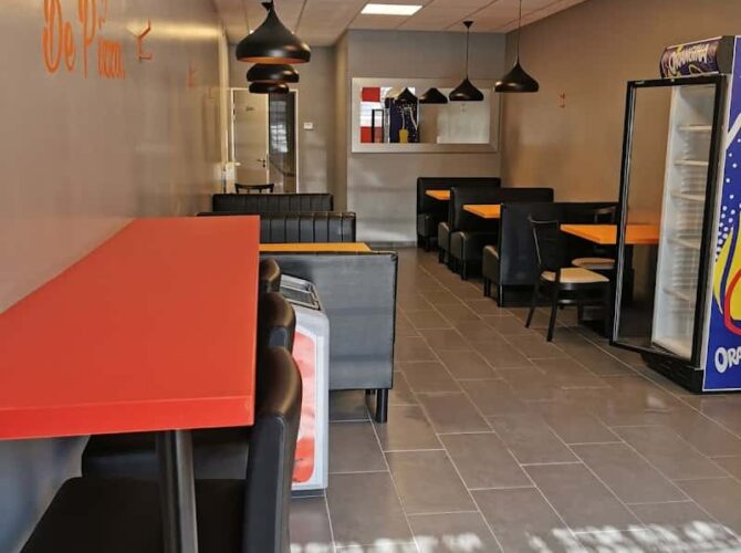 Restaurant D’ pizza à Saint-Max, France