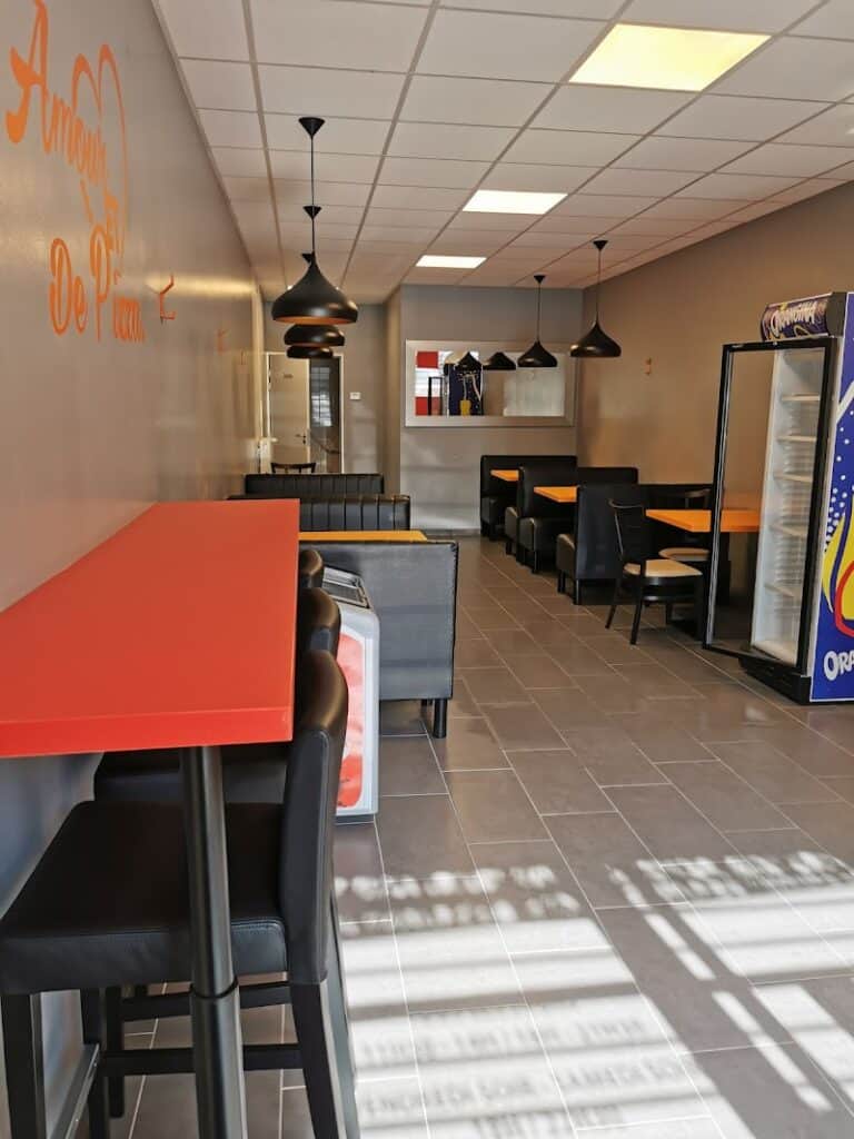 Restaurant D&rsquo; pizza à Saint-Max, France — photo 1