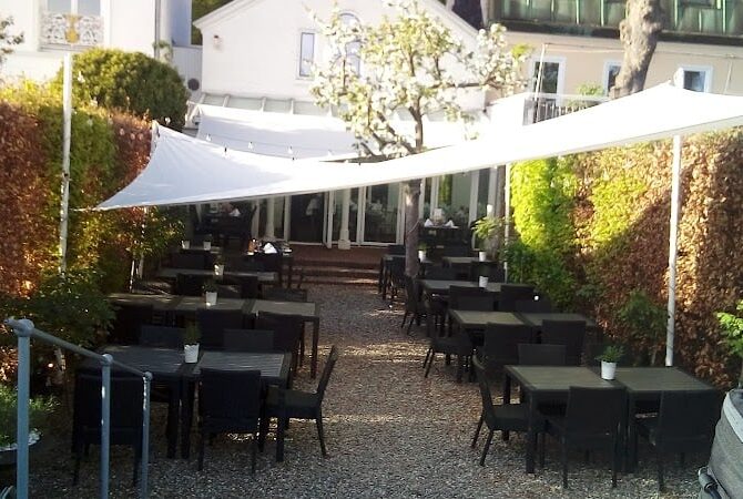 Restaurant das weisse haus à Hamburg (Hambourg), Allemagne