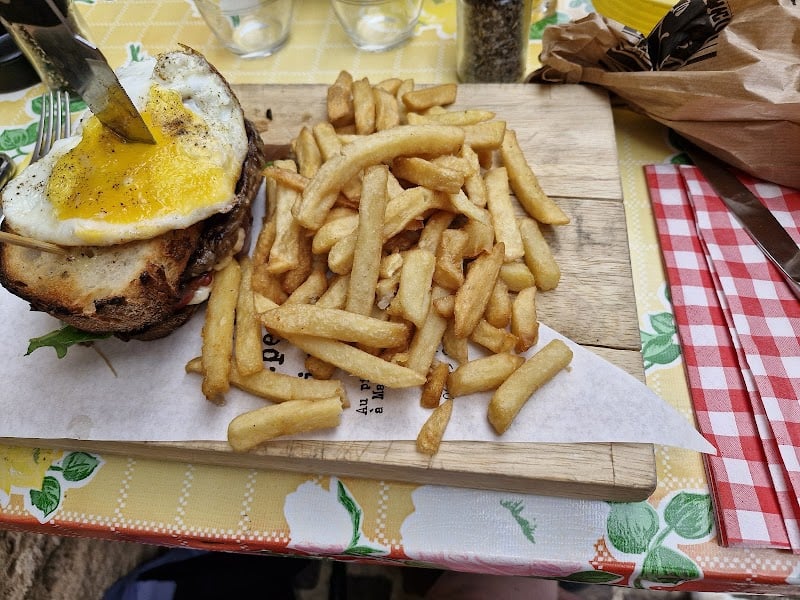 Restaurant Delicatessen à Marseillan, France