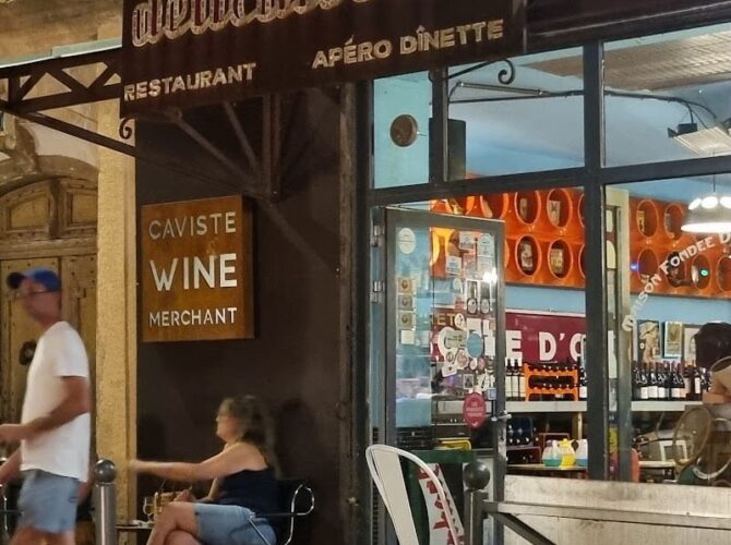 Restaurant Delicatessen à Marseillan, France