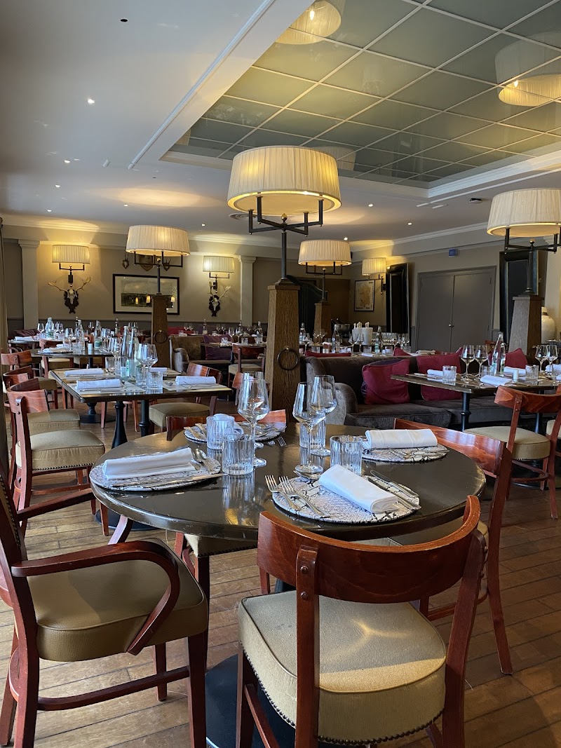 Restaurant Domaine de La Grange Aux Ormes à Marly, France