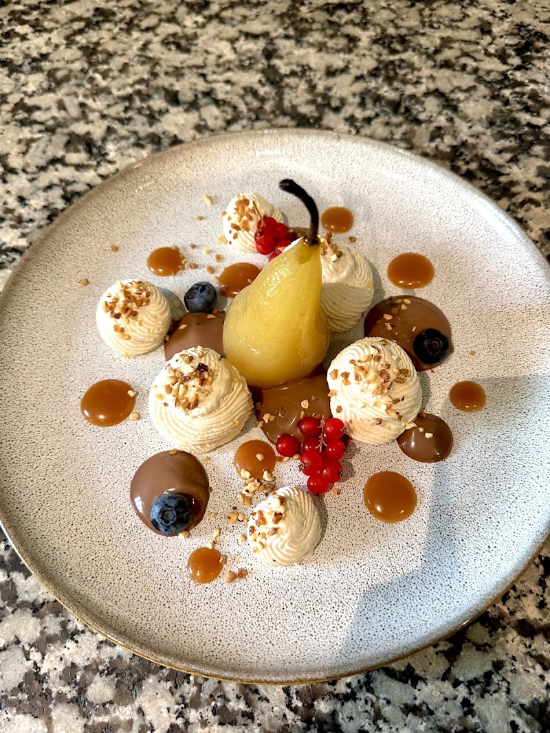 Restaurant Domaine de La Grange Aux Ormes à Marly, France