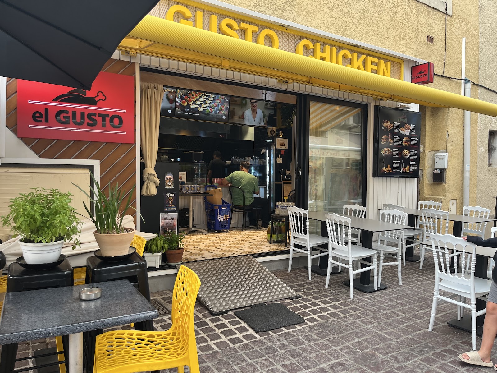 El Gusto Chicken — photo 4
