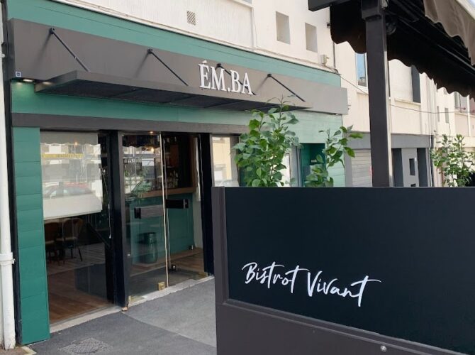 Restaurant ÉM.BA bistrot vivant à Lorient, France