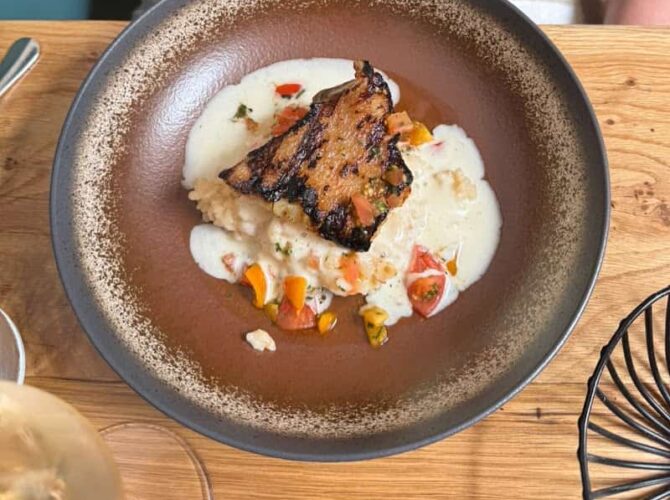 Restaurant ÉM.BA bistrot vivant à Lorient, France