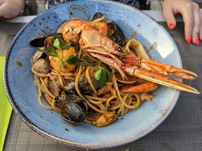 Restaurant Etangs Saint Feuillien à Le Rœulx, Belgique
