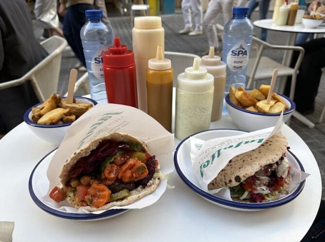 Restaurant Falafel Tof à Anvers, Belgique