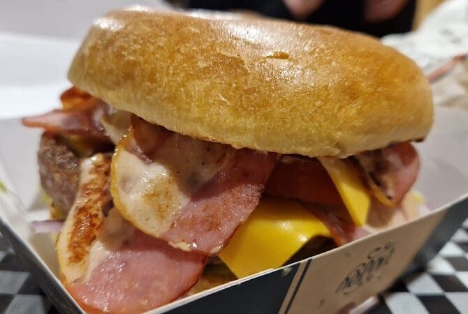Restaurant Farmer’s livraison de nuit à Lens, France
