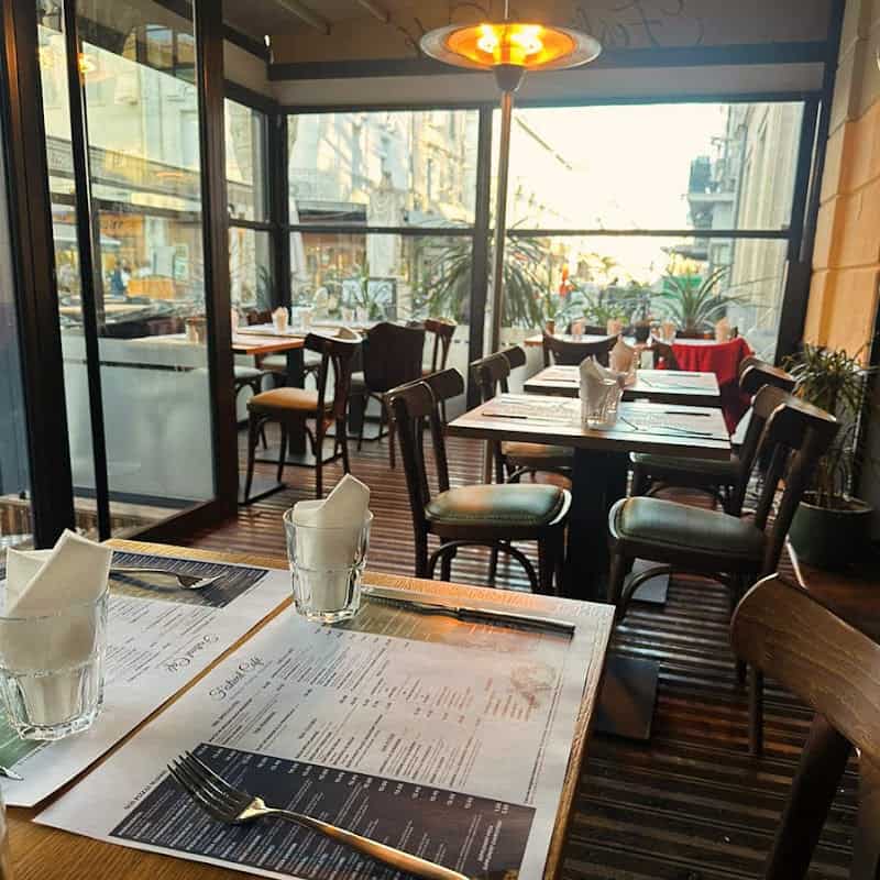 Restaurant Festival Café à Orange, France