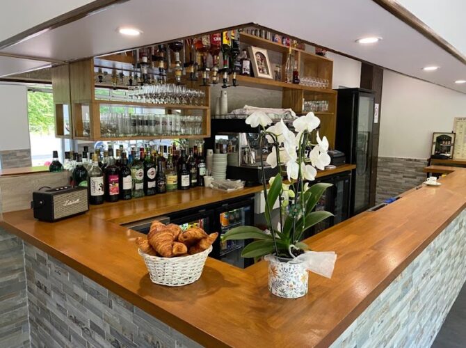 Restaurant Flo’zinha – Le Relais Forestier à Yerres, France