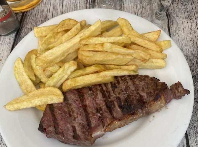 Restaurant Flo’zinha – Le Relais Forestier à Yerres, France