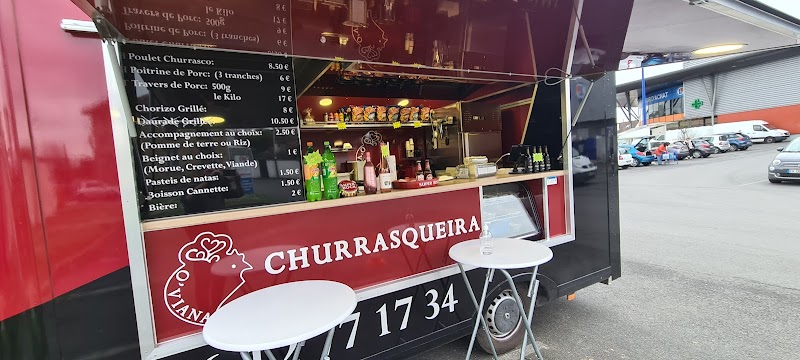 Restaurant Food Truck O Višnja Churrasqueira à Montgeron, France