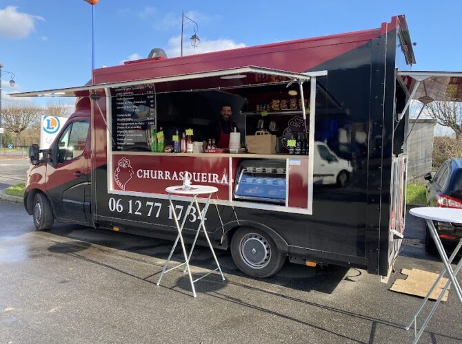Restaurant Food Truck O Višnja Churrasqueira à Montgeron, France