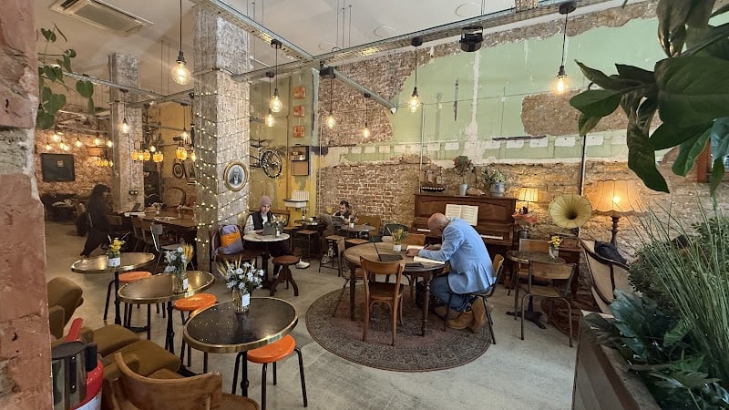 Restaurant #FOX l Coffee-Shop & Torréfacteur à Metz, France