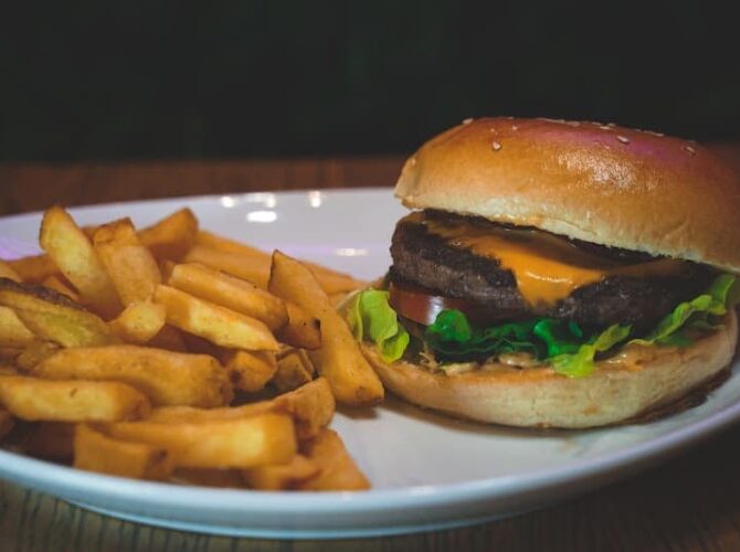 Restaurant French Cantine (Creil Saint Maximin) à Saint-Maximin, France