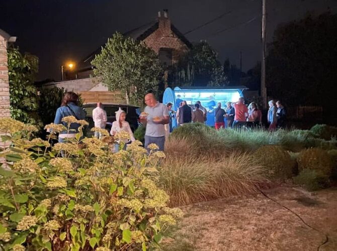 Restaurant Friends Truck à Le Rœulx, Belgique