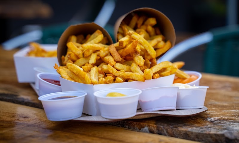 Restaurant Friterie De La Fontaine à Carignan, France