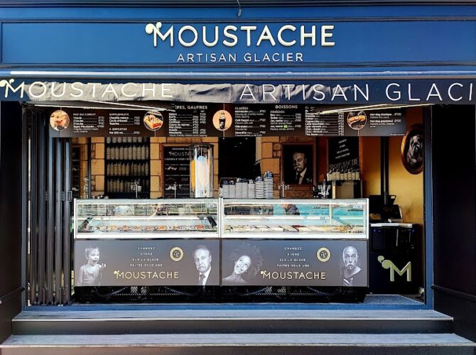 Restaurant Glaces Moustache-Artisan Glacier à La Trinité-sur-Mer, France