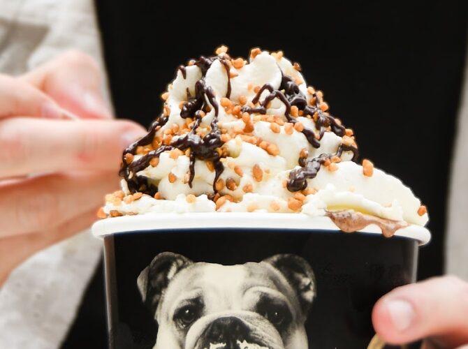 Restaurant Glaces Moustache-Artisan Glacier à La Trinité-sur-Mer, France