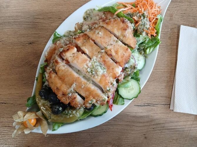 Globus Baumarkt – Restaurant à Sarrelouis, Allemagne